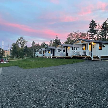 Les Chalets De La Colline Inc Baie-Sainte-Catherine Exterior foto